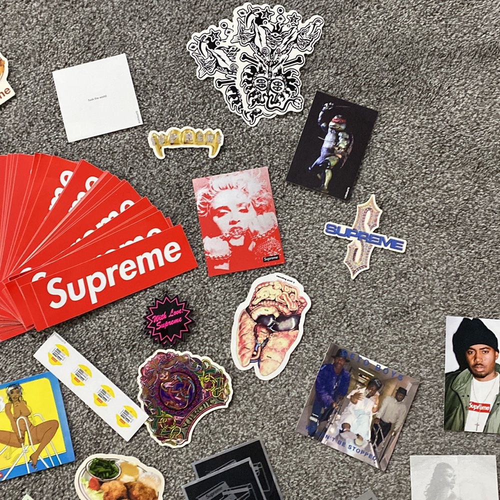 Supreme “Loose” Sticker Collection - Picture 8 of 9